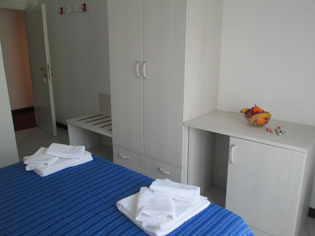 Hotel Solemar 里乔内 客房 照片