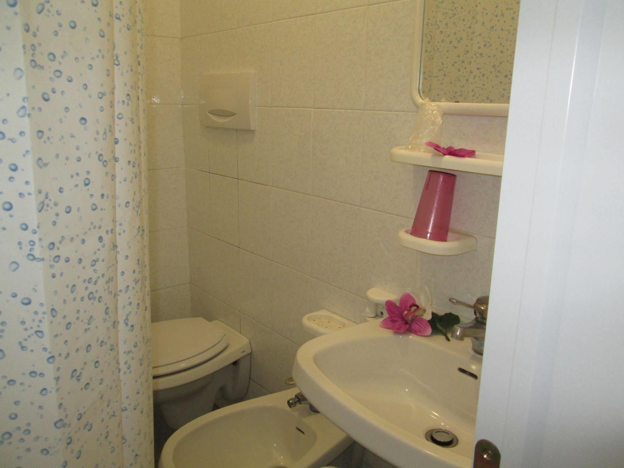 Hotel Solemar 里乔内 外观 照片